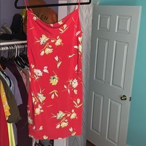 adorable floral dress 🤩